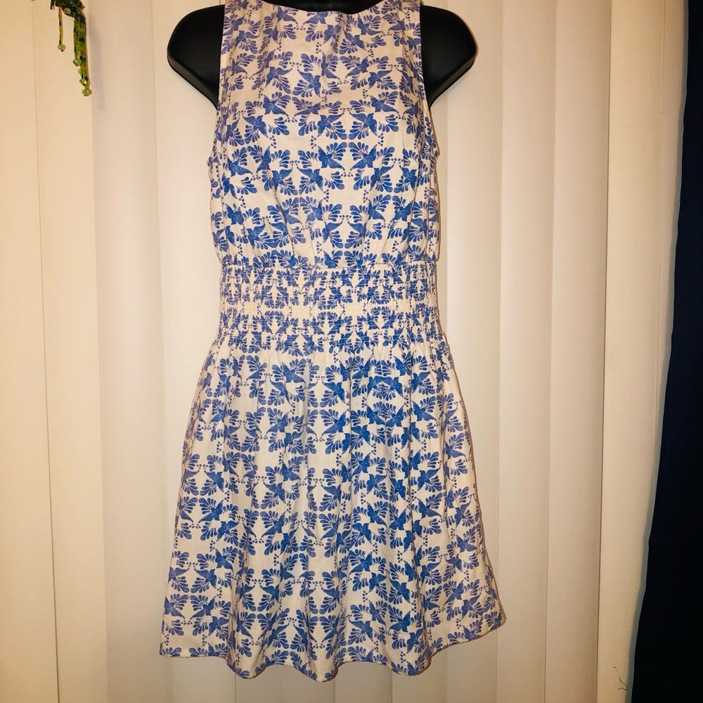 Universal Thread White & Blue Floral Sleeveless Smocked Waist Dress
